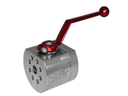 The port face of a KH-DN15-SAE210/420 ball valve, drilled with eight bolt holes forming two four-bolt patterns