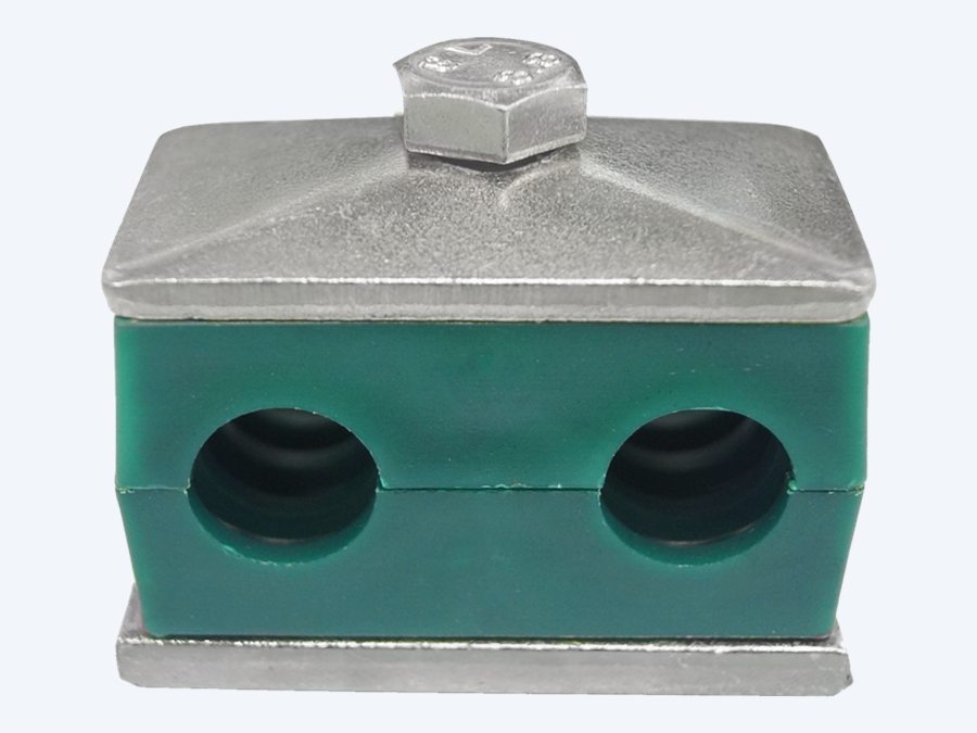 Twin series STAUFF clamp in green polypropylene with two bores side by side under one cover plate