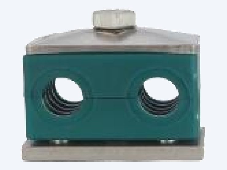 Tubeclo twin series tube clamp in green polypropylene with two ribbed bores under one cover plate